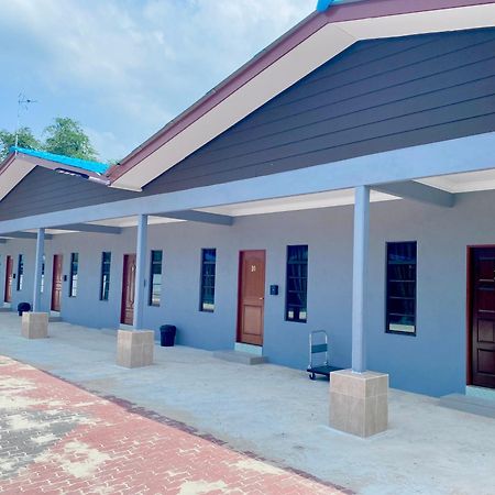 Sasuka Chalet Pantai Pandak Kuala Terengganu Exterior foto